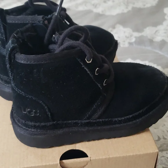 Uggkids boots